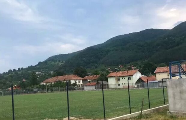 Stadion de 1 milion de euro într-un oraș cu 10.000 de locuitori! O echipă din Liga a 6-a va juca pe o arenă cu nocturnă și gazon sintetic