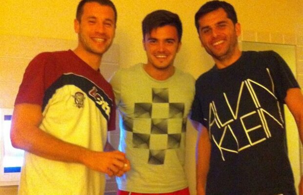 FOTO A ratat penalty cu FCSB și e fan Steaua! Jucătorul lui Juventus s-a pozat în șortul roș-albaștrilor, alături de Dică