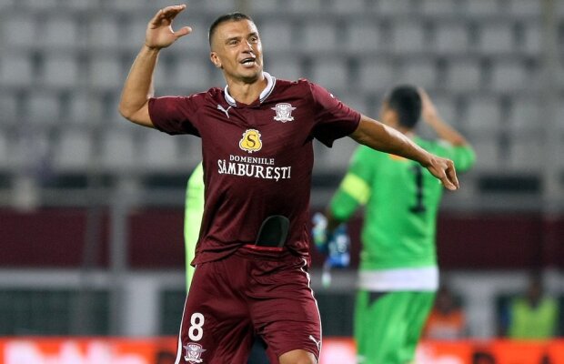 FOTO Daniel Pancu a prezentat noul echipament al Academiei Rapid: "Azi ne-am înțeles și cu antrenorul care va pregăti echipa"