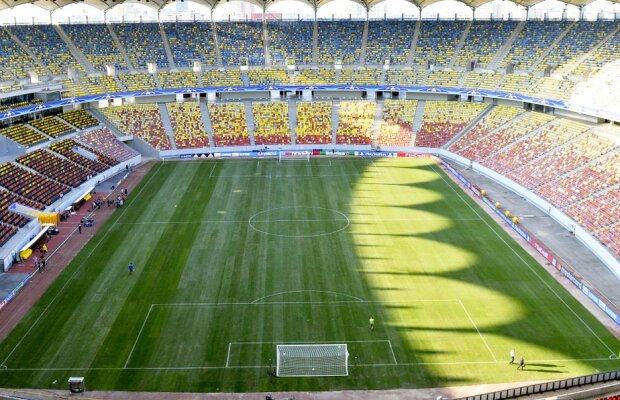 FCSB - Sporting // Meci de Champions League, gazon de Liga 1 » Detalii de ultimă oră de la Arena Națională: "Rezistă, dar nu e în cele mai bune condiții"