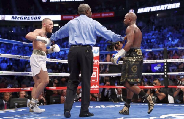 Replică memorabilă a lui Mayweather pentru McGregor: "De asta a oprit arbitrul meciul"