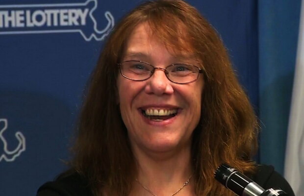 Cel mai mare premiu din istoria loto a fost câştigat de o femeie!