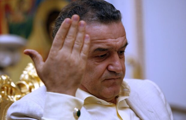 Becali s-a dezlănțuit și l-a făcut praf pe Daum: "Jignește poporul român. Vreau să mâncăm bătaie cu 7-0!" » Pe cine vede în locul neamțului: "Soluție mai bună nu există"