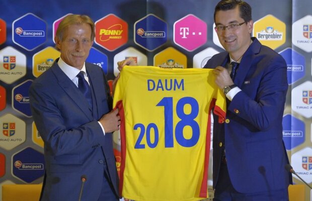 Săgeți către Daum și din partea ultimului selecționer: "Bâjbâie, nu cunoaște fiecare jucător"