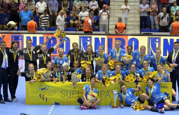 FOTO Fără rivale » CSM București a distrus-o pe SCM Craiova în Supercupa României, la primul meci oficial al Cristinei Neagu