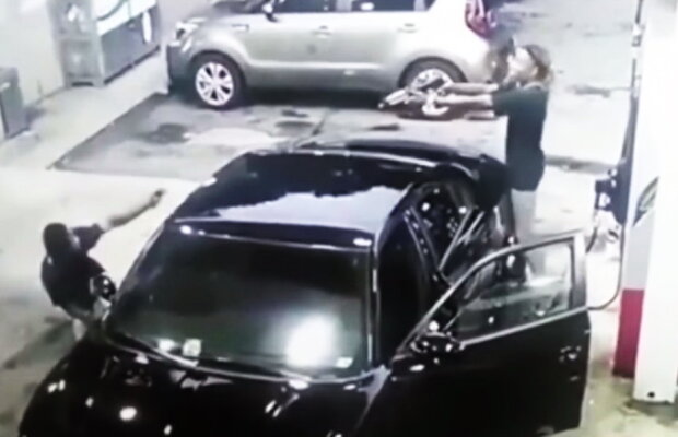 VIDEO Cele mai spectaculoase lucruri filmate vreodată. Nu credeai că este posibil așa ceva!