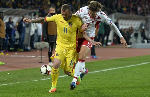 EXCLUSIV Dezvăluiri incredibile din vestiarul "naționalei": fotbaliști tratați cu leacuri băbești! 