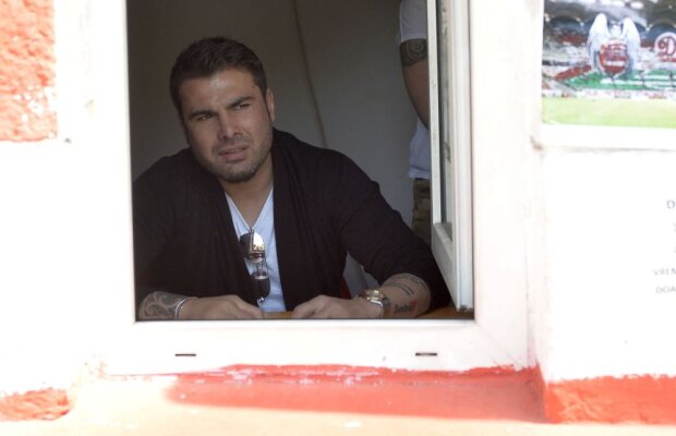 Variantă-ȘOC la Dinamo! Mutu vrea să coboare pe bancă :O