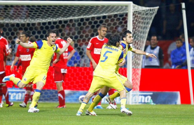 Derby de România // Marele avantaj al lui Dică la debutul pe bancă într-un meci FCSB - Dinamo