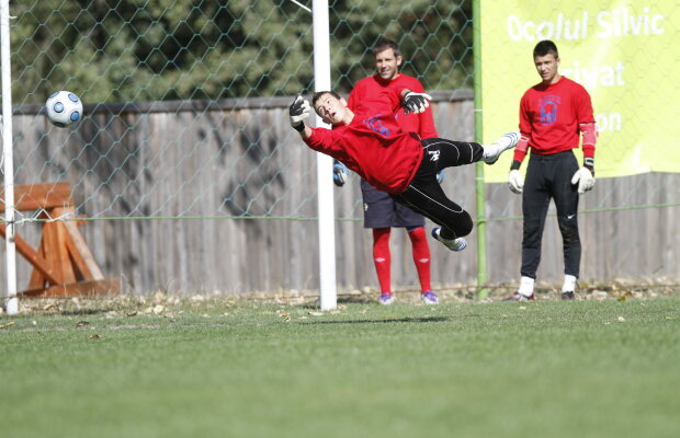 Ei vor să bată FCSB diseară! Antrenorul și portarul-erou din Covasna au fost colegi la echipa care uda terenul cu apă minerală