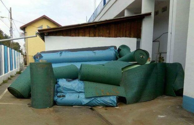 FOTO Bălăriile de Excelență » Un milion de euro aruncați pe fereastră de FRF: "E jenant ce e acolo!"