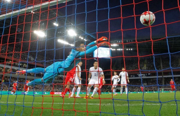 VIDEO Victorie dubioasă a Rusiei, de ziua lui Putin: și-a marcat în propria poartă de două ori în două minute!