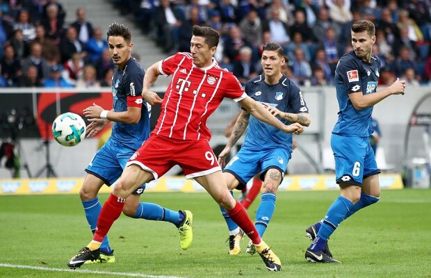 Au dus tehnologia la un alt nivel » Un antrenor neamț își supraveghează jucătorii prin smartphone! Jucătorii protestează: "E enervant"