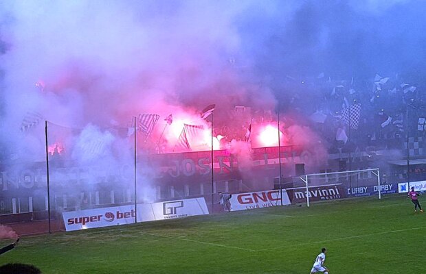 VIDEO Lăcătuș a avut parte de primirea promisă pe Giulești » Daniel Niculae, conflict cu fanii steliști