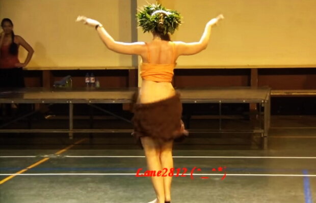 VIDEO Dansul acesta te va hipnotiza. Tânăra asta se mișcă senzațional!