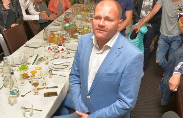 EXCLUSIV Cornel Dinu l-a luat în vizor şi pe omul care ar putea ajunge în conducerea lui Dinamo: "Îl ştiam om de afaceri, nu bucătar"  