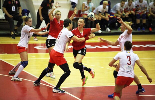 Emoții pentru națională! Cristina Zamfir și Alina Ilie s-au accidentat în meciul direct