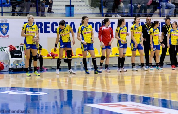 Brașovul pierde la Roman, 22-23! Trei decizii dubioase de arbitraj în ultimele două minute!