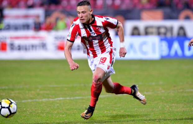 GALERIE FOTO Scandal online cu Valentin Costache: "Când țin cu Steaua, mă dau mare, mă dau mare" » Reacția fotbalistului, după apariția imaginilor