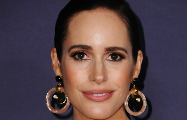 GALERIE FOTO A pozat complet dezbrăcată în baie şi a publicat fotografia. Fanii sunt în delir!