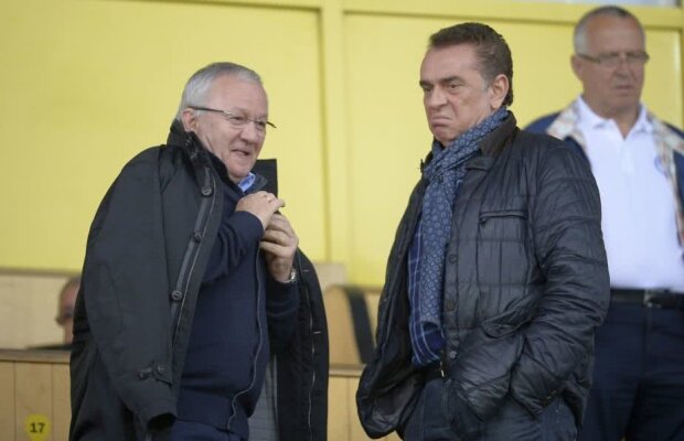 Incredibil! A fost condamnat la 2 ani de închisoare pentru că a tras cu arma în cauciurile mașinii sale