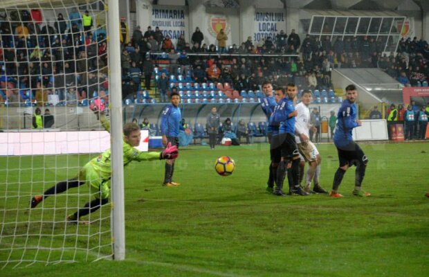 VIDEO + FOTO Au început optimile Cupei României  » Știm primele 3 formații calificate în "sferturi"! 