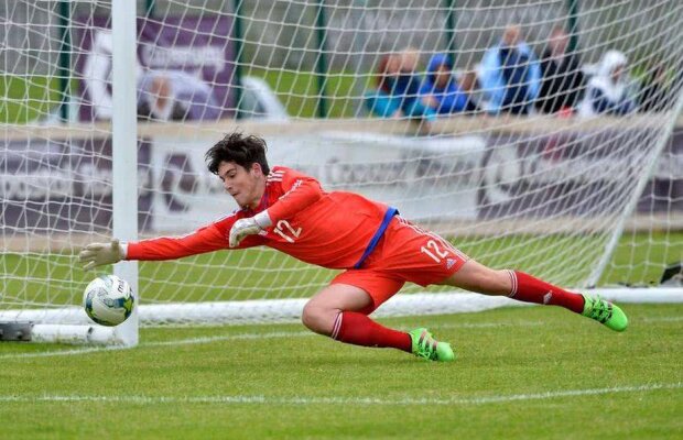 Portarul care i-a depășit cu mult pe Buffon și Donnarumma » A debutat la seniori la 14 ani și 245 de zile!