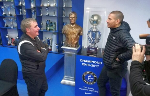 VIDEO A apărut varianta integrală a documentarului de excepție cu Gică Hagi în prim-plan: "Facilitățile de aici sunt de clasă mondială!" » Stan Collymore a dialogat și cu Dan Petrescu