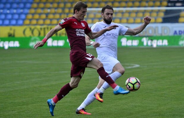 Un antrenor din Liga 1 recunoaşte că a dat afară un fotbalist din cauza pariurilor: "Sunt convins că mulţi joacă"