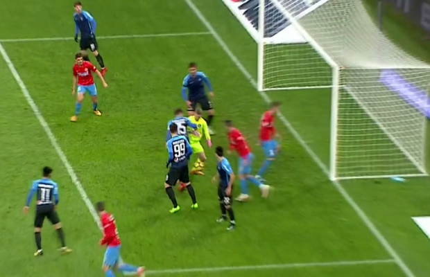 VIDEO+FOTO Ce gafă! Cadou decisiv făcut de portar în FCSB - Viitorul