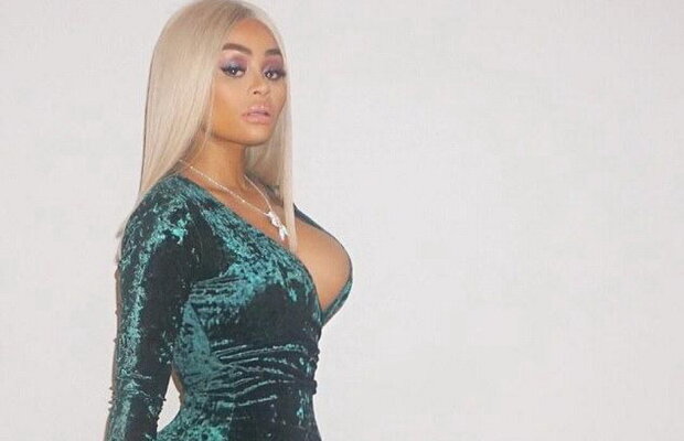 FOTO Blac Chyna, în cea mai scurtă rochie posibilă