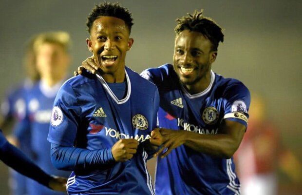 EXCLUSIV Una dintre revelațiile Ligii 1 încearcă să aducă un mijlocaș care aparține de Chelsea și un fost campion cu Viitorul 