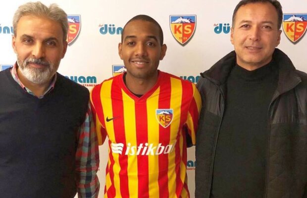 FOTO Stelistul ajuns sub comanda lui Șumudică a fost prezentat oficial