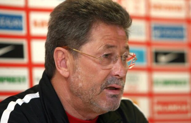 Cornel Dinu a comentat în stilu-i caracteristic ultimele evenimente de la Dinamo: "Ce mercato?! E bâlci"