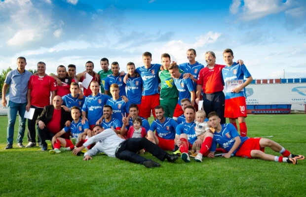 EXCLUSIV UPDATE Scandal uriaș în fotbalul românesc: doi jucători au fost amenințați cu moartea după ce au anunțat că vor să plece la o rivală! Primele reacții