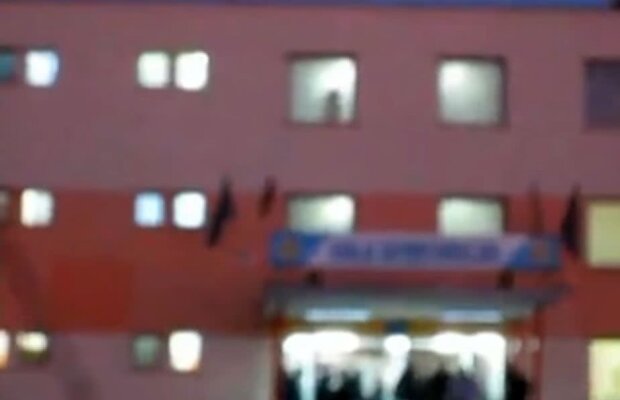 VIDEO Jucătoarele de la CSM București au fost filmate topless la dușuri: "S-a văzut tot din parcare. Au fost aplauze la scenă deschisă!"