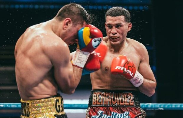 Ronald Gavril vs. David Benavidez. Rocky fără vlagă » Gavril a rezistat incredibil loviturilor teribile ale lui Benavidez, însă a pierdut categoric al doilea meci pentru titlul mondial