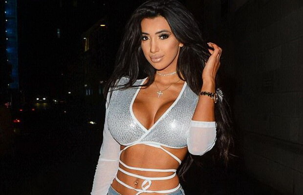 GALERIE FOTO Bărbații au fost hipnotizați la vederea acestei brunete. A făcut parada într-un superoutfit