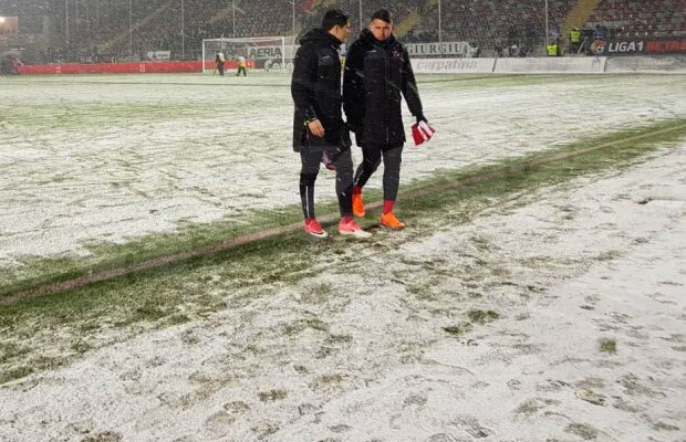 ASTRA - DINAMO / FOTO Condiții groaznice de joc la Giurgiu » Întrebare importantă: s-a respectat regulamentul FRF?