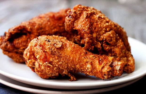 Mai multe persoane au sunat la poliție pentru a se plânge că nu mai este pui la KFC