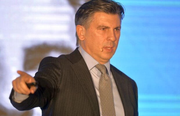 Lupescu și-a depus oficial candidatura pentru șefia FRF » Reacția după dezvăluirile făcute azi de Burleanu
