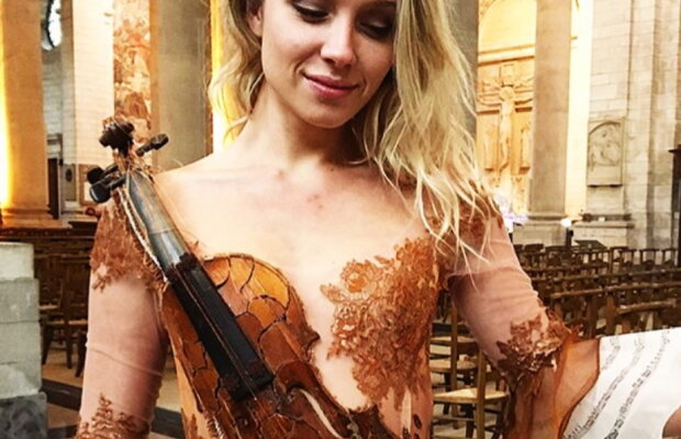 GALERIE FOTO Așa ceva vezi rar. Cele mai frumoase rochii ale momentului!