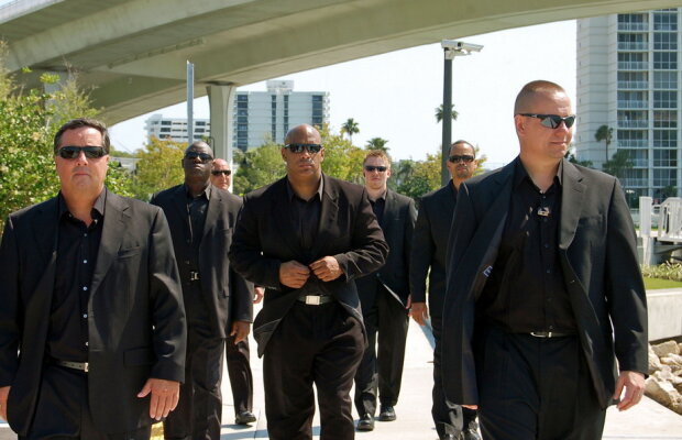 EXCLUSIV/UPDATE "Băi, nenorociților, plecați în p**a mea d-aici!" » Scene incendiare în play-off, un fotbalist a rupt tăcerea: "Patronul a intrat cu bodyguarzii peste noi în vestiar" + Varianta oficială a Astrei