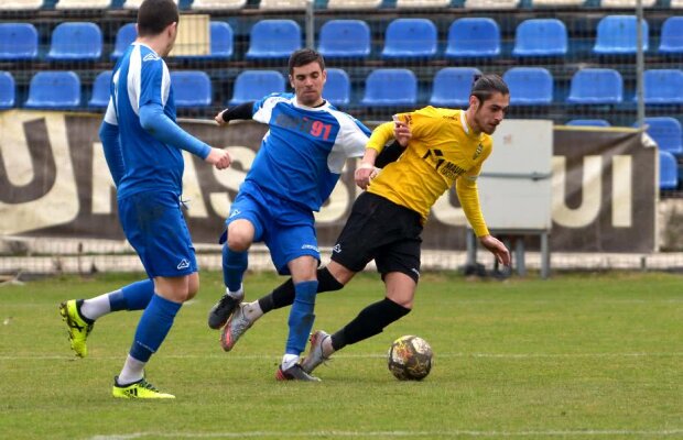 FOTO Echipa înființată de suporterii brașoveni continuă cursa pentru promovare