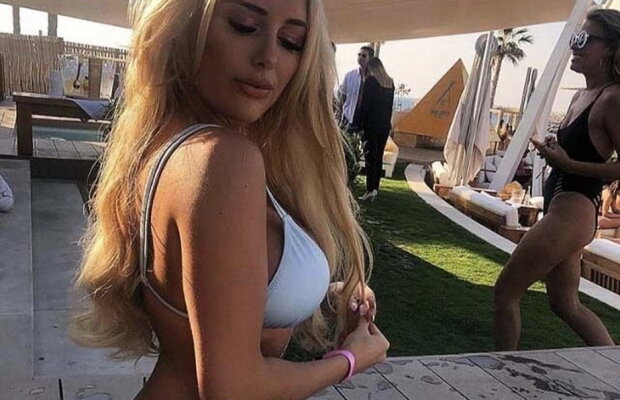 FOTO Atmosfera din Dubai "a luat foc". Această blondină a făcut ravagii!