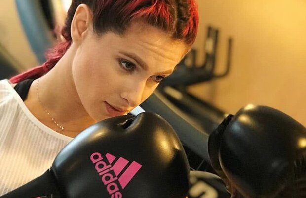 FOTO HOT Tânăra care a impresionat România explică: "Folosesc tehnici de antrenament ca modelele de la Victoria’s Secret!"