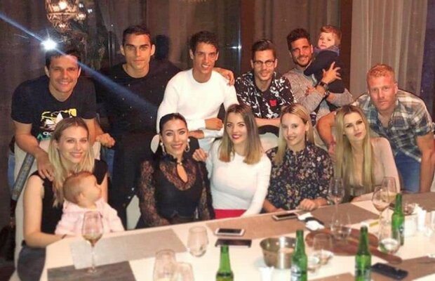 FOTO Iubitele dinamoviștilor au întors toate privirile! Au ieșit la restaurant, apoi au plecat într-un club de fițe