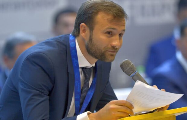 ALEGERI FRF // Autoironie după rezultatul dezastruos de la alegerile FRF: "Sunt liniștit, era o problemă dacă luam vreun vot" :)