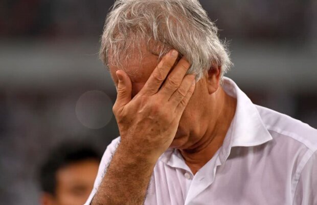 VIDEO A fost demis înainte de Mondial și a emoționat pe toată lumea! Translatorul a început să plângă când i-a auzit cuvintele