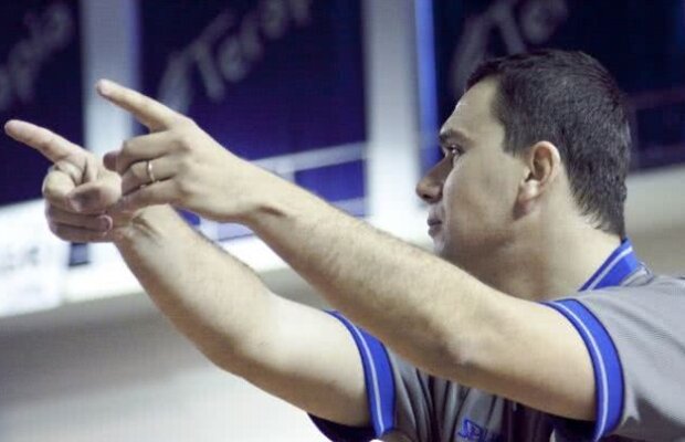 Vești excelente pentru baschetul românesc » Un român va arbitra la turneul final al Champions League!